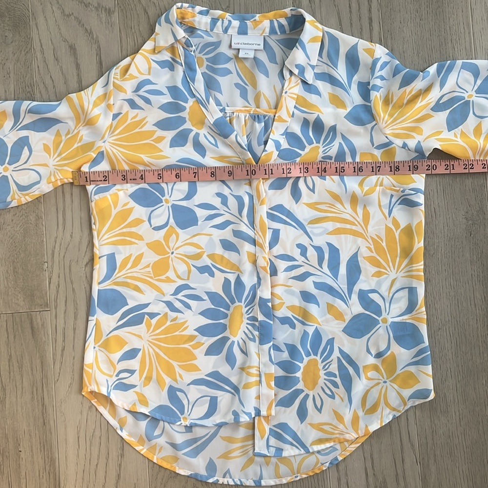 Liz Claiborne Blue Yellow White Floral Button-Up Blouse Long Sleeve Petite S - Picture 4 of 7